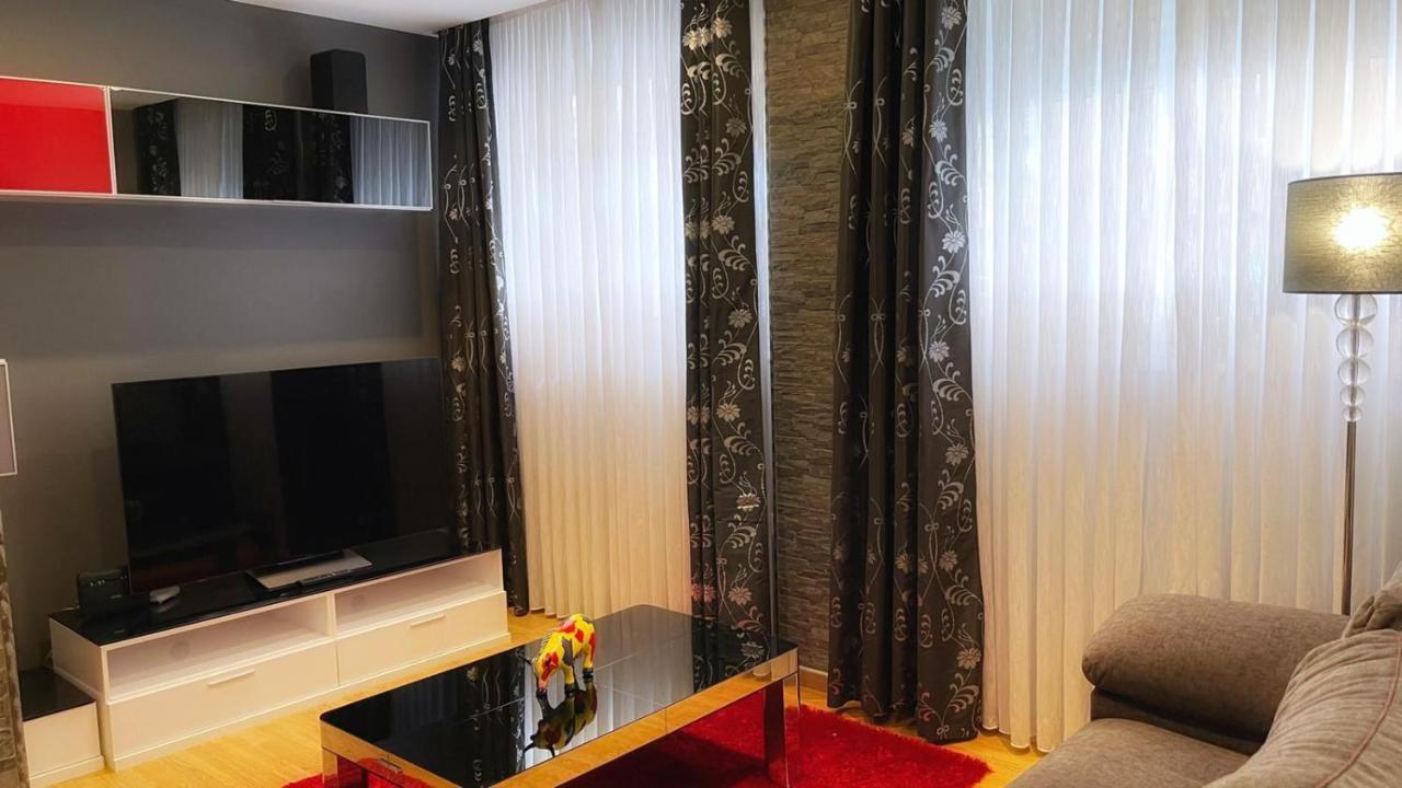 Urban Apartment En Basauri Con Wifi Buitenkant foto